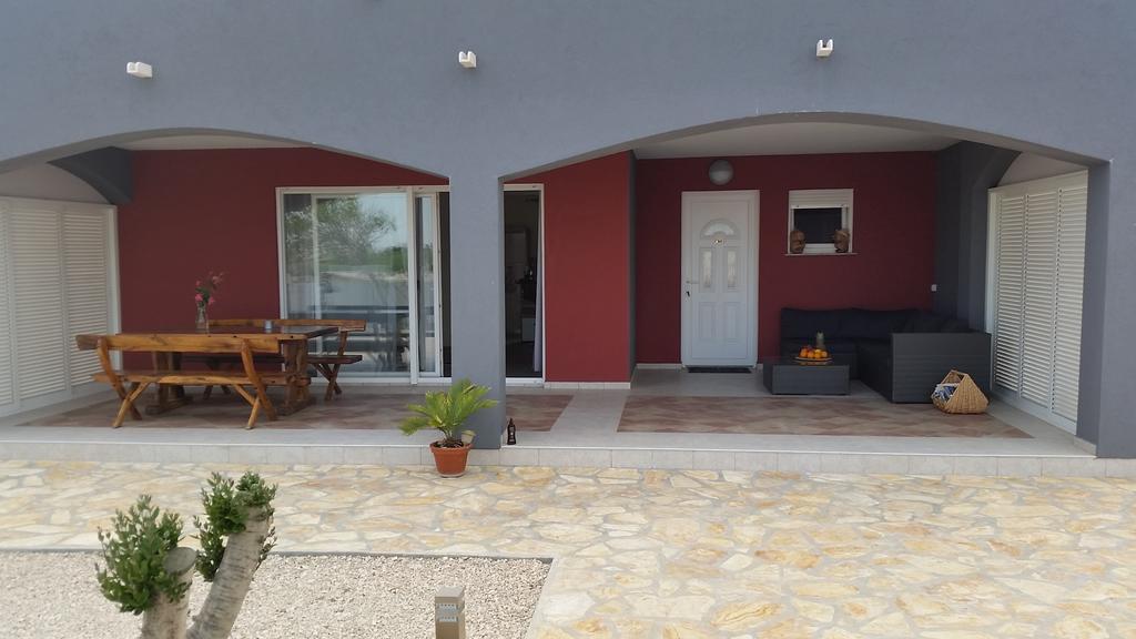 House With Swimming Pool Blue Diamond Apartment Povljana Room photo